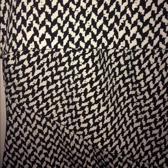 WHBM instantly slimming dress black & white size 0 - Picture 3 of 3